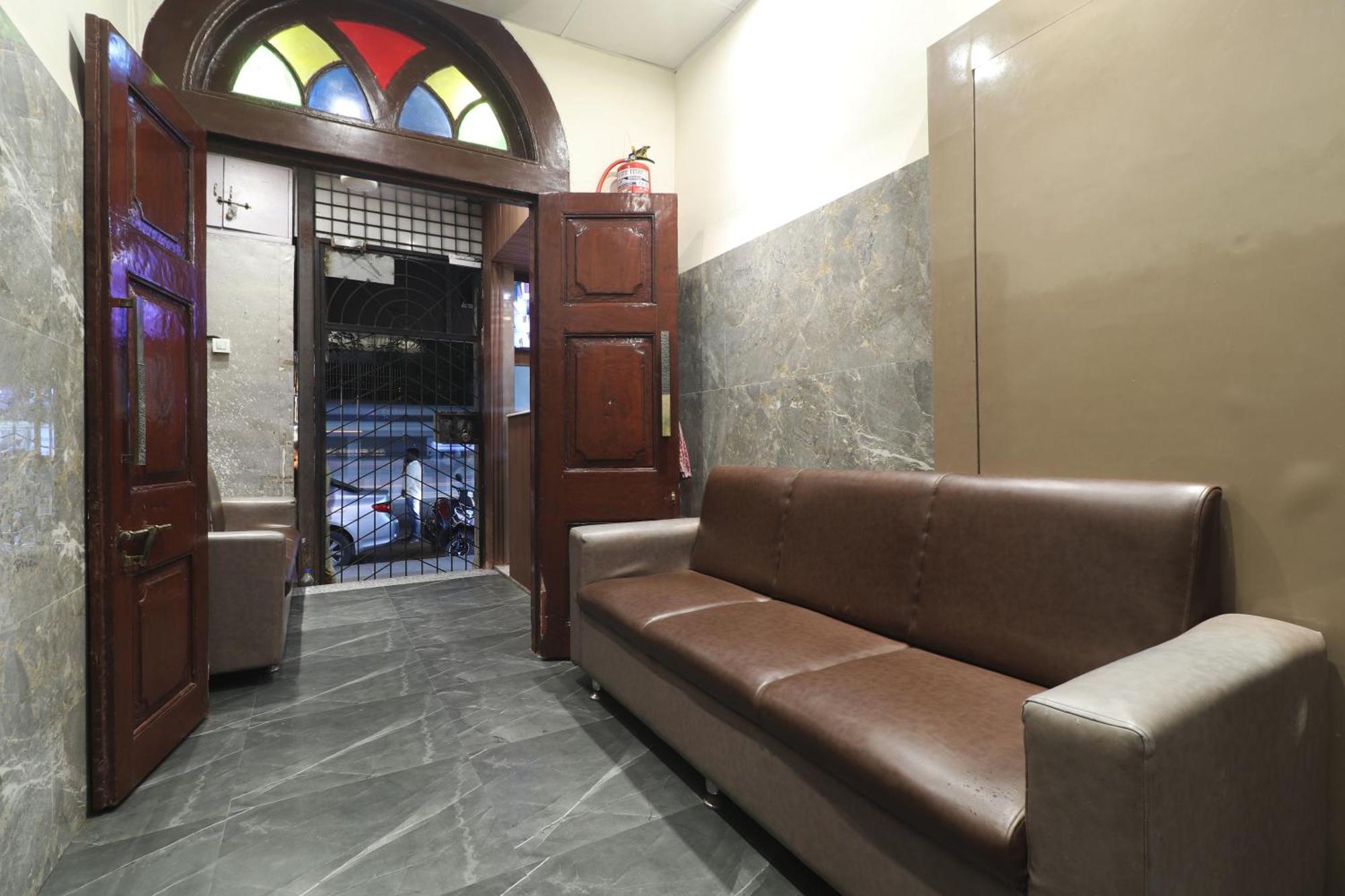 Hotel A K Fort Inn Мумбаи Экстерьер фото