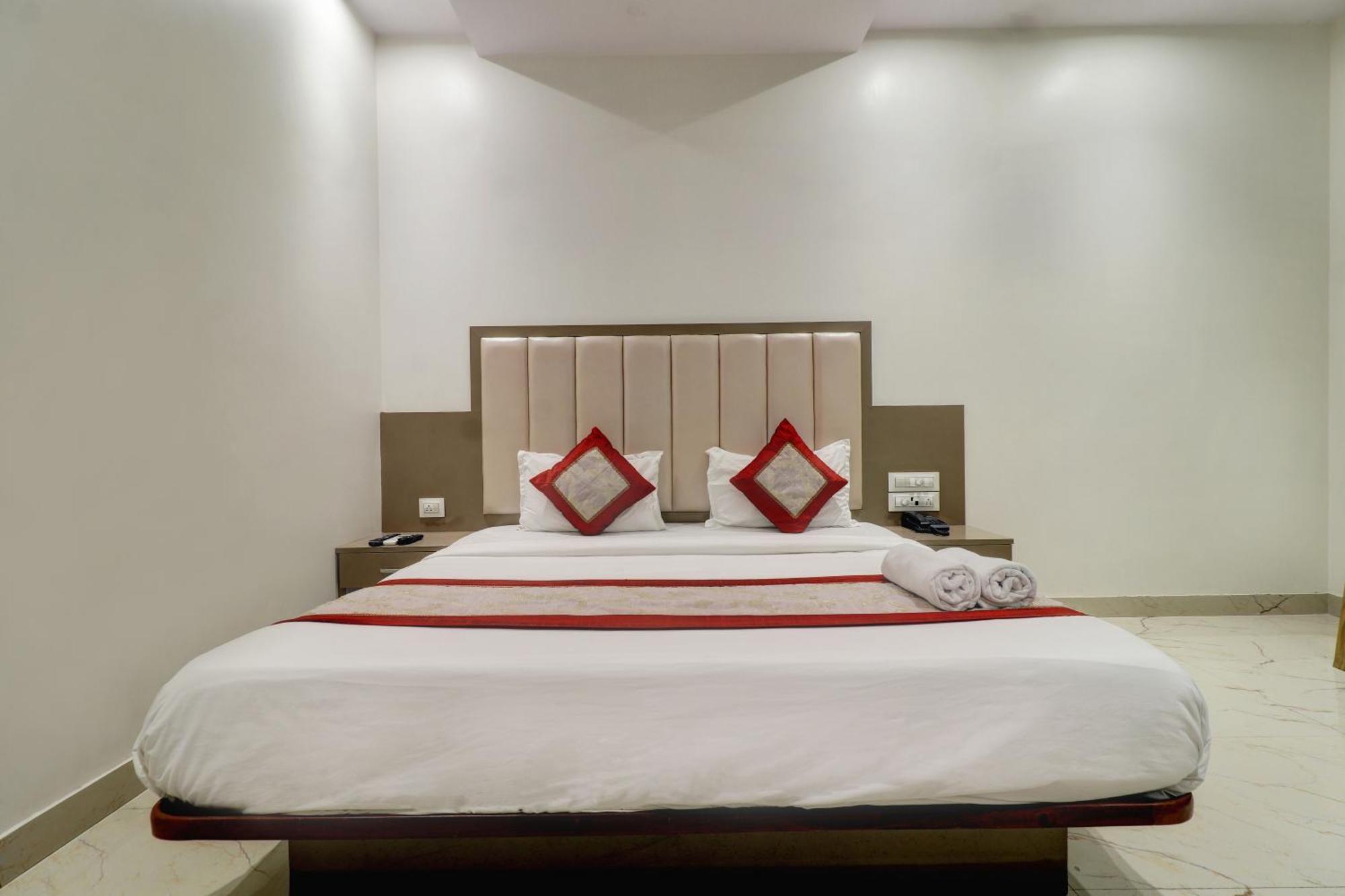 Hotel A K Fort Inn Мумбаи Экстерьер фото