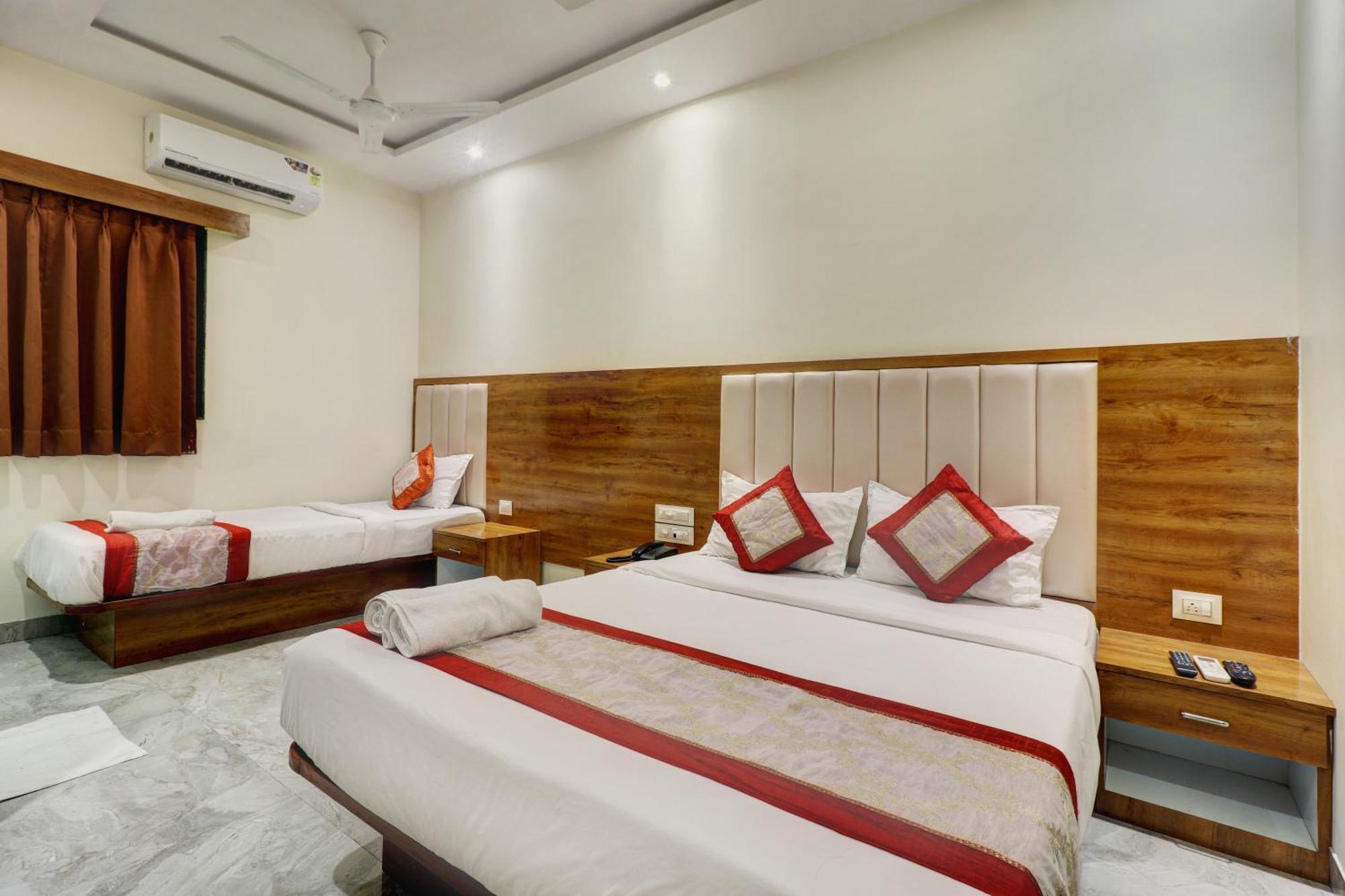 Hotel A K Fort Inn Мумбаи Экстерьер фото