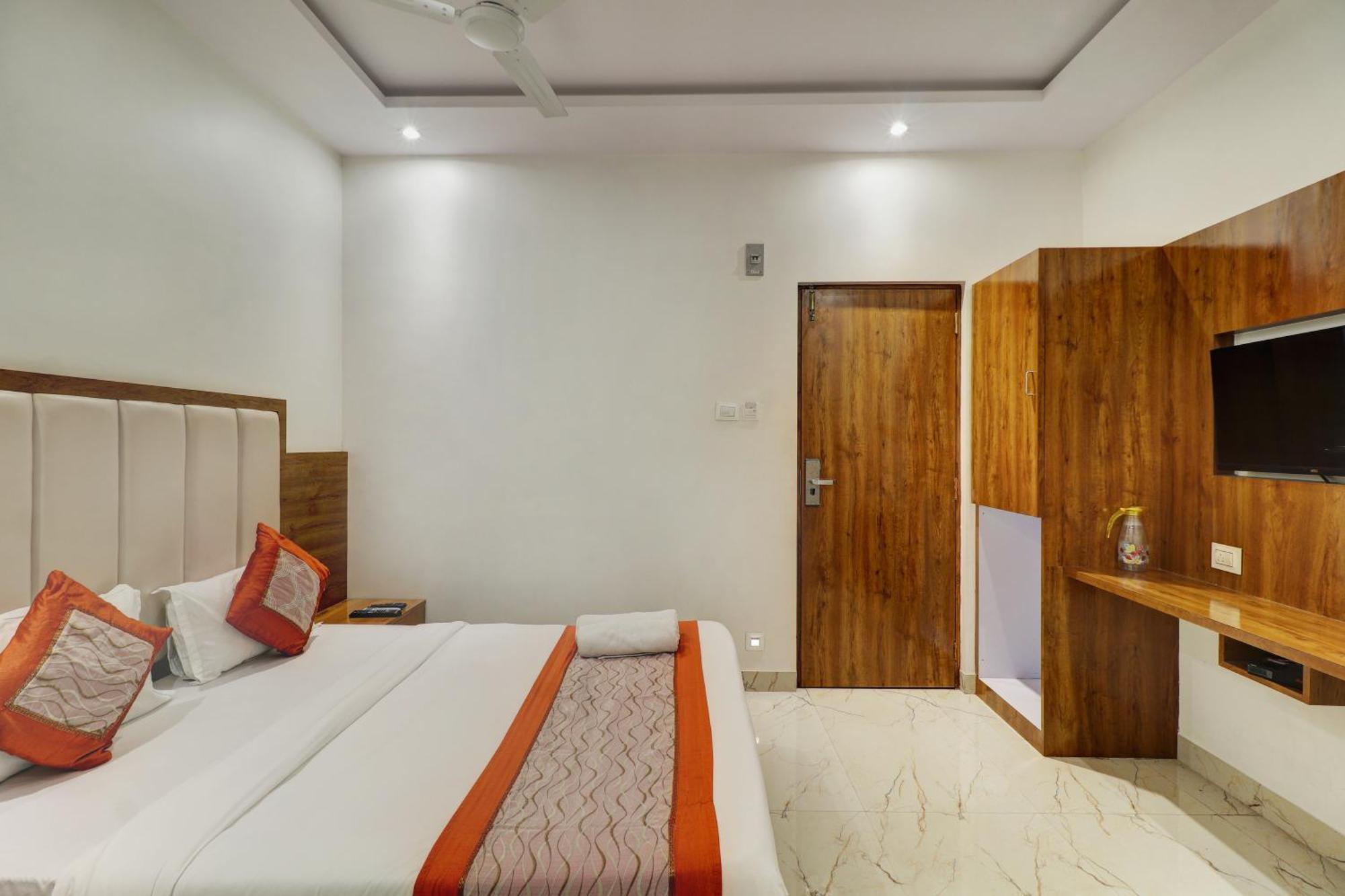 Hotel A K Fort Inn Мумбаи Экстерьер фото