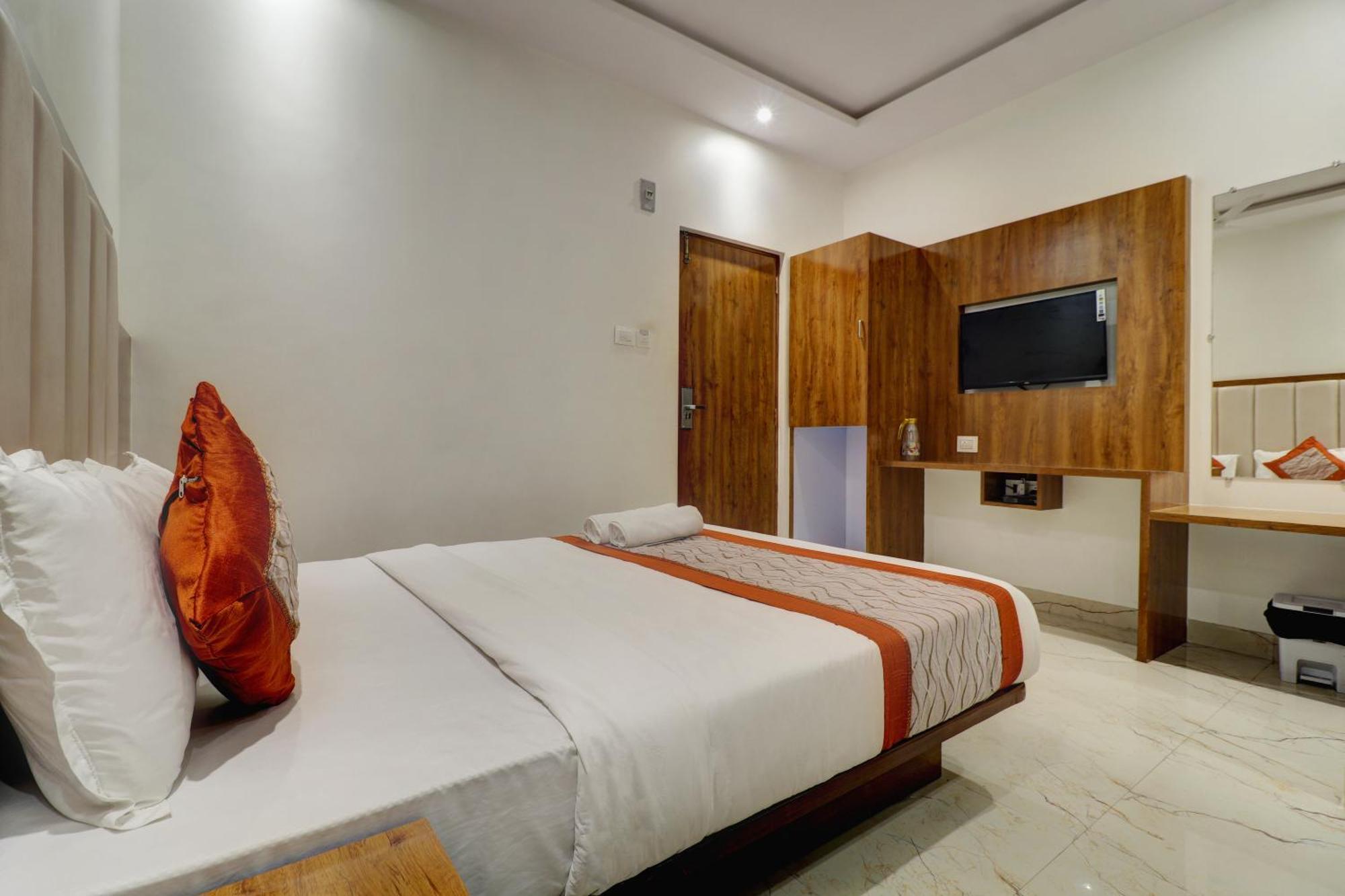 Hotel A K Fort Inn Мумбаи Экстерьер фото